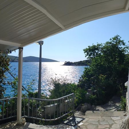 Direkt Na Moru - Bungalov Apartment Šibenik Exterior foto