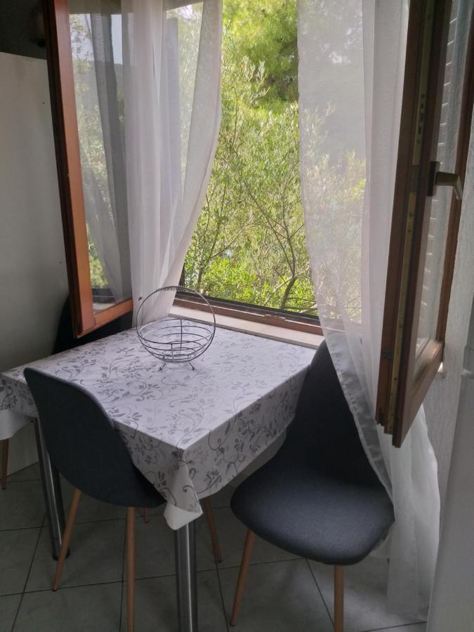 Direkt Na Moru - Bungalov Apartment Šibenik Exterior foto