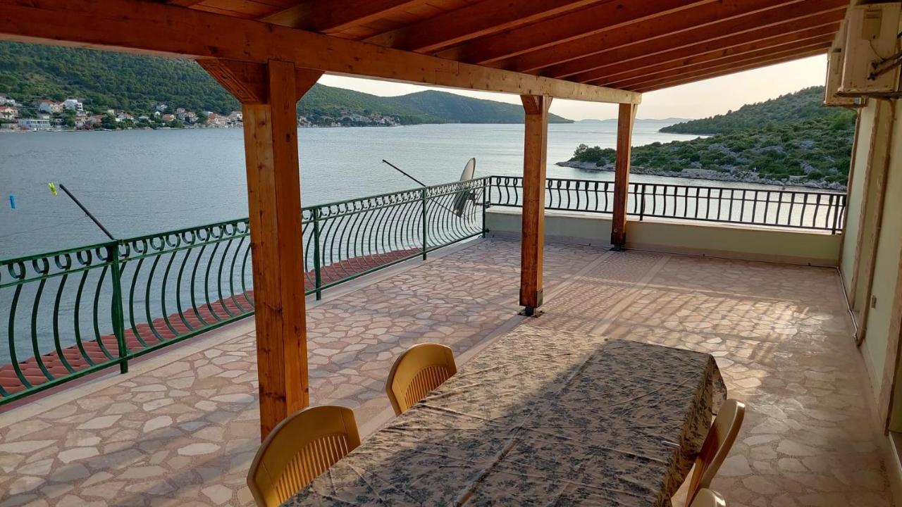 Direkt Na Moru - Bungalov Apartment Šibenik Exterior foto