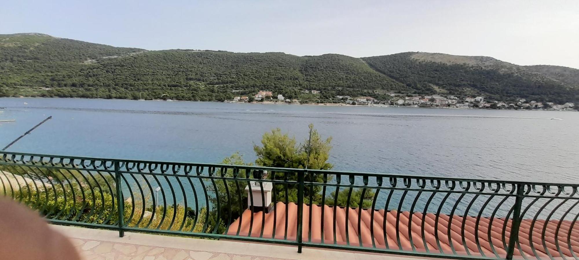 Direkt Na Moru - Bungalov Apartment Šibenik Exterior foto